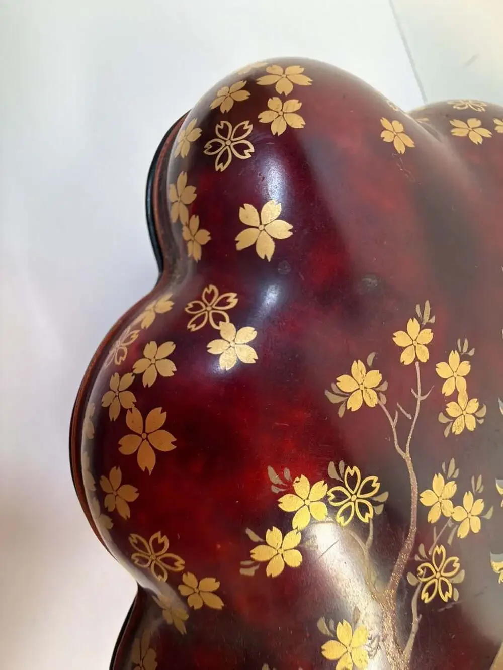 Vintage Marumi Made‎ in Occupied Japan Lacquerware Metal Base Hand Mirror